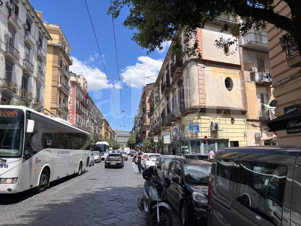 Exterior - Commercial Unit on Corso Garibaldi, Naples