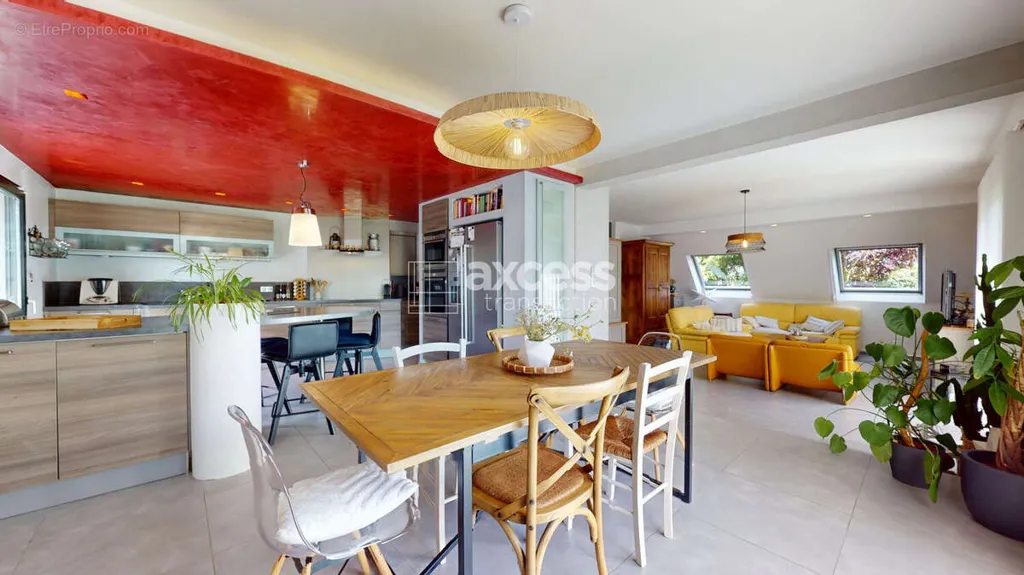 Salle à manger - Maison Familiale avec Jardin à Weitbruch