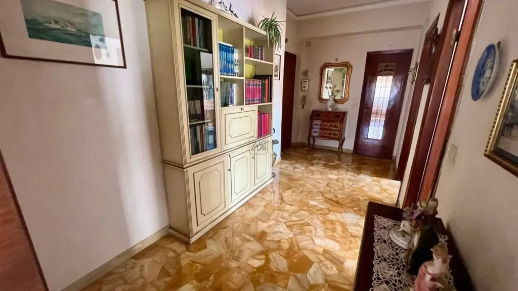 Entrée - Bright Apartment with Balcony in Prà, Genoa