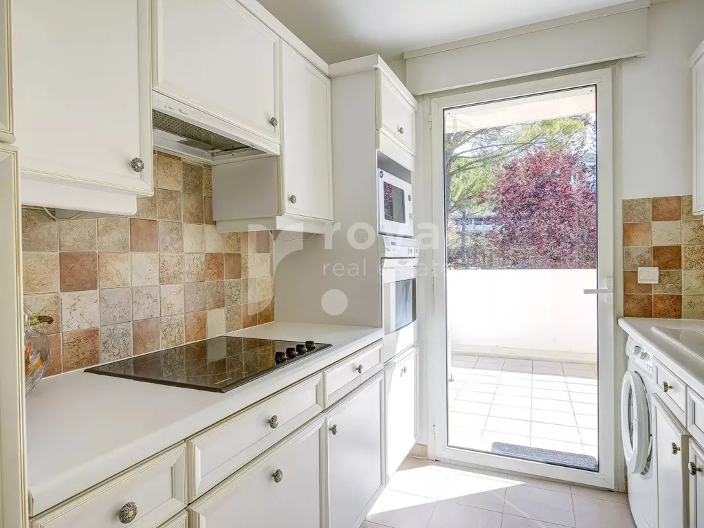Köök - Apartment with Golf View in Royal Mougins Golf