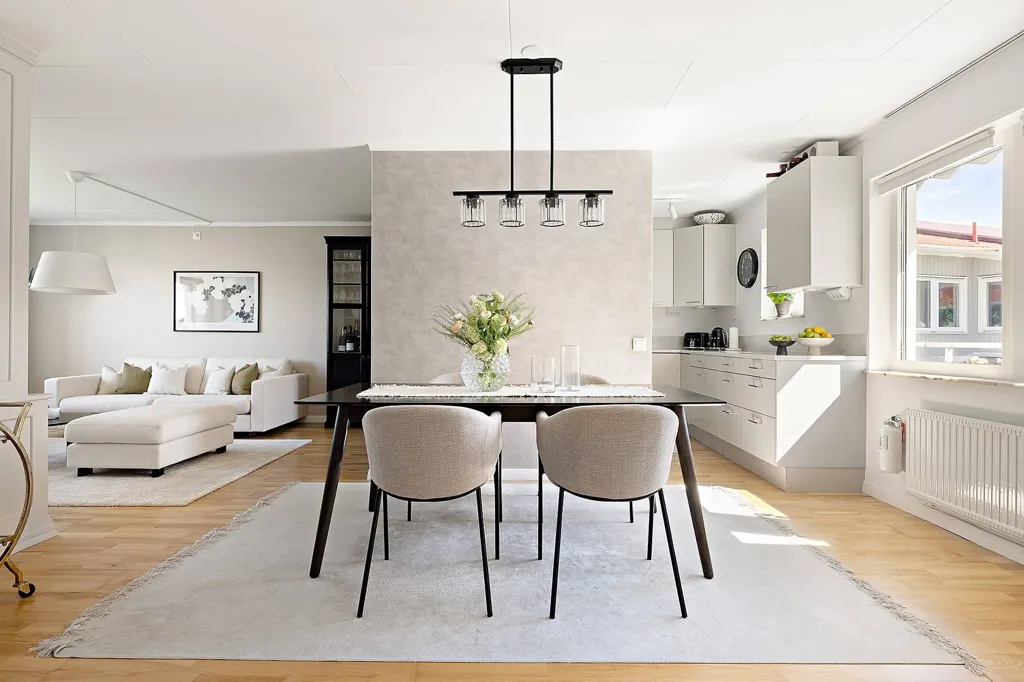 Dining Room - Renovated Apartment with Balcony in Kungsbacka