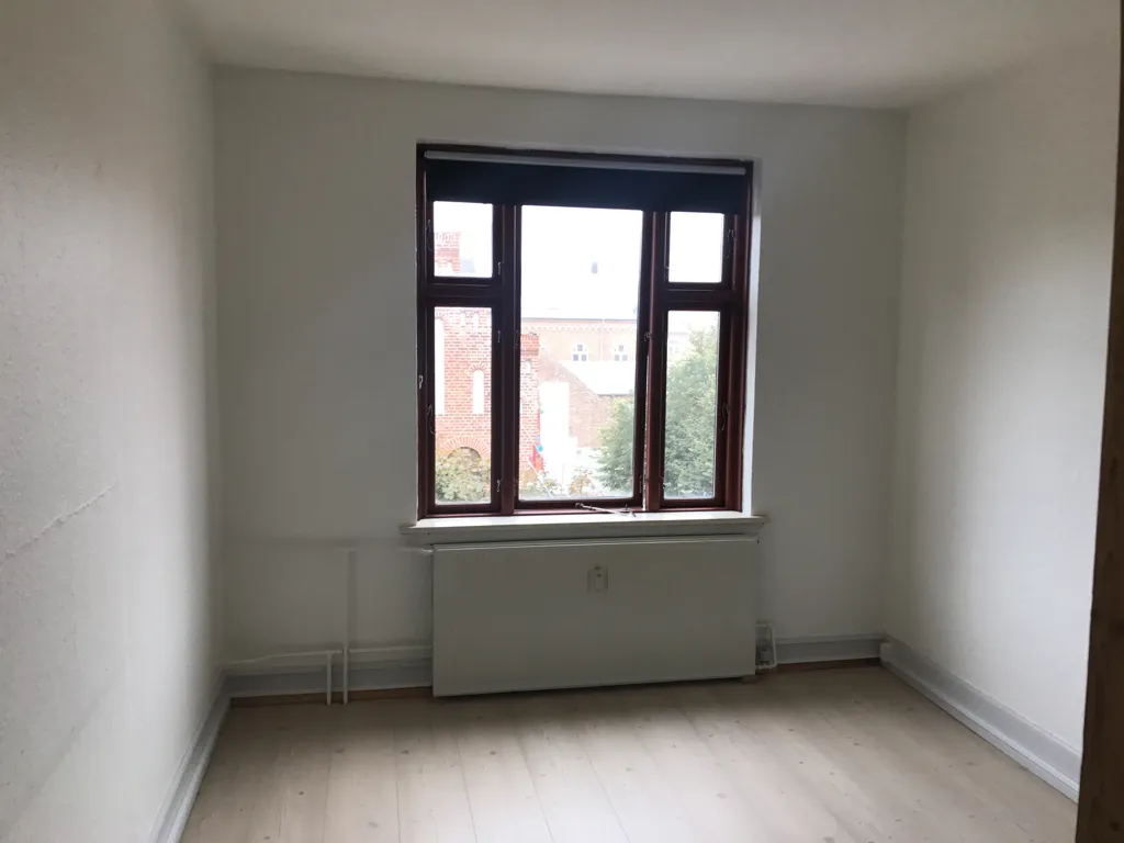 Pièces - Light-Filled Flat with Park View in Esbjerg