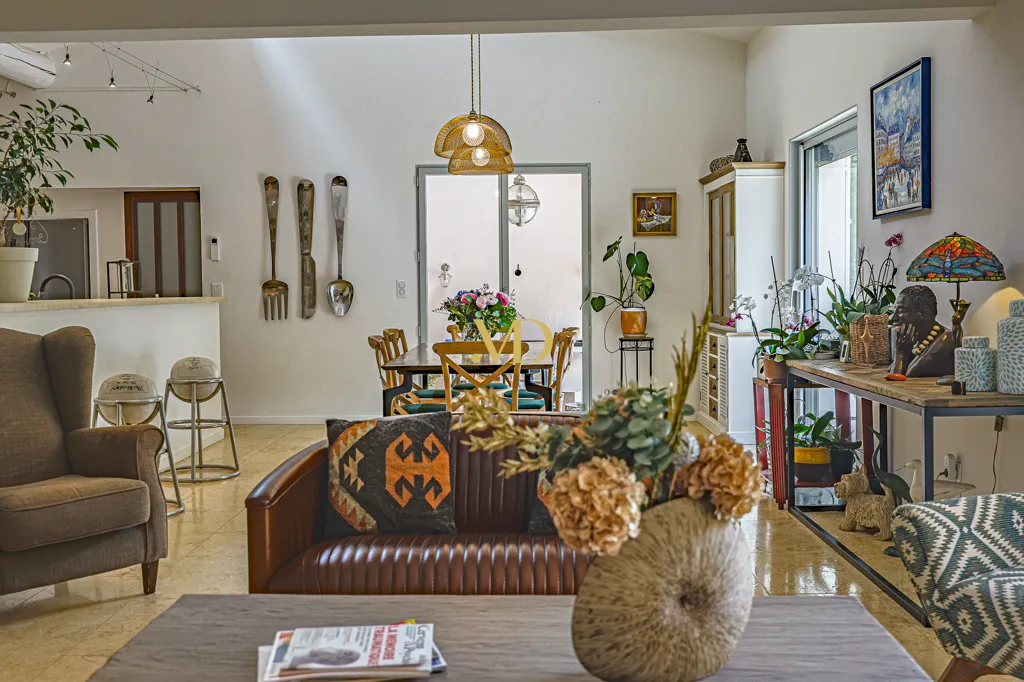Séjour - Maison avec Parc Boisé à Roussillon