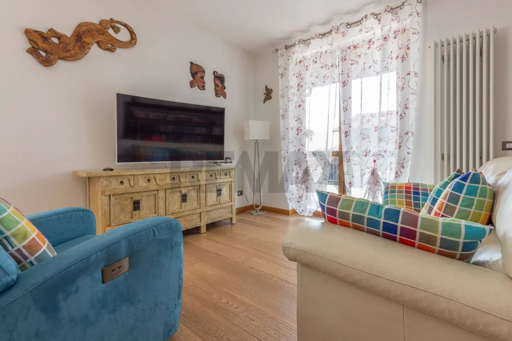 Living Room - Single-Storey Villa with Garden in Marchirolo