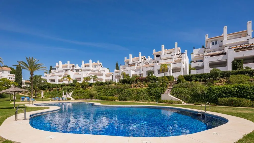 Bassein - Luxury Flat with Sea View in Marbella