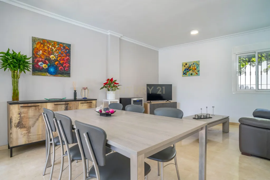 Salle à manger - Chalet with Pool and Terrace in Fuengirola