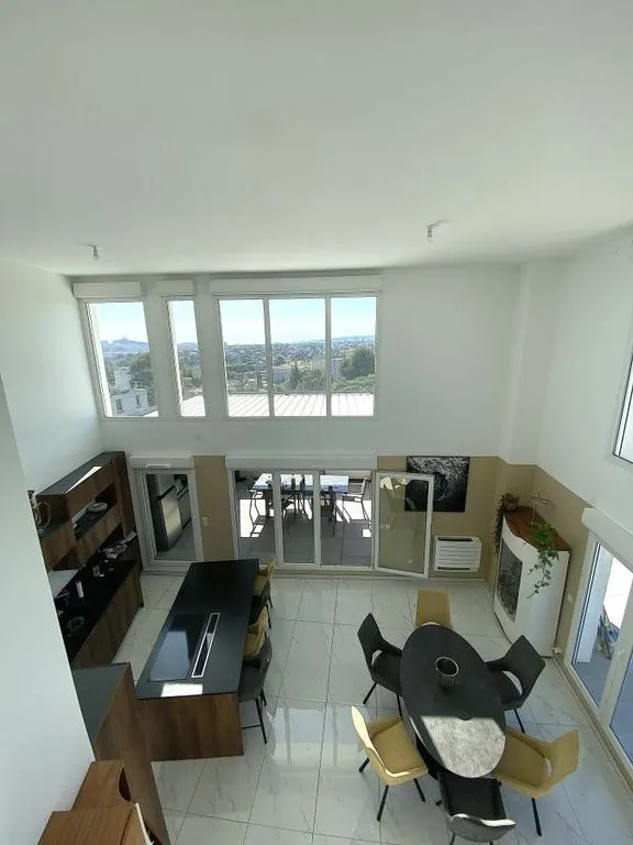 Söögituba - Luxury Flat with 360° View in Marseille