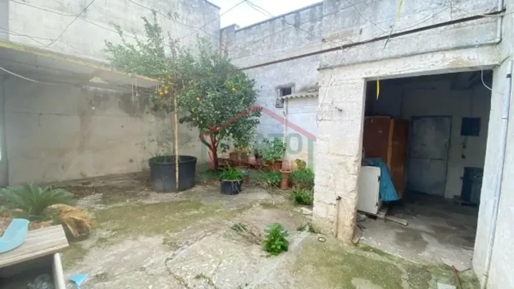 Aed - Terraced House with Garden in Squinzano