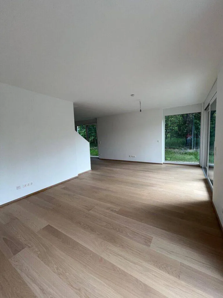 Elutuba - Semi-Detached House with Garden in Guntramsdorf