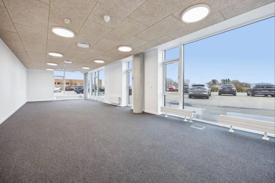 Bureau - Logistically Positioned Office Space in Brønderslev
