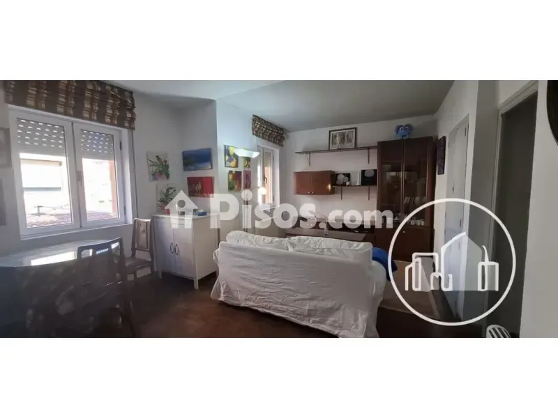 Séjour - First Floor Flat with Parking in Quiet Area