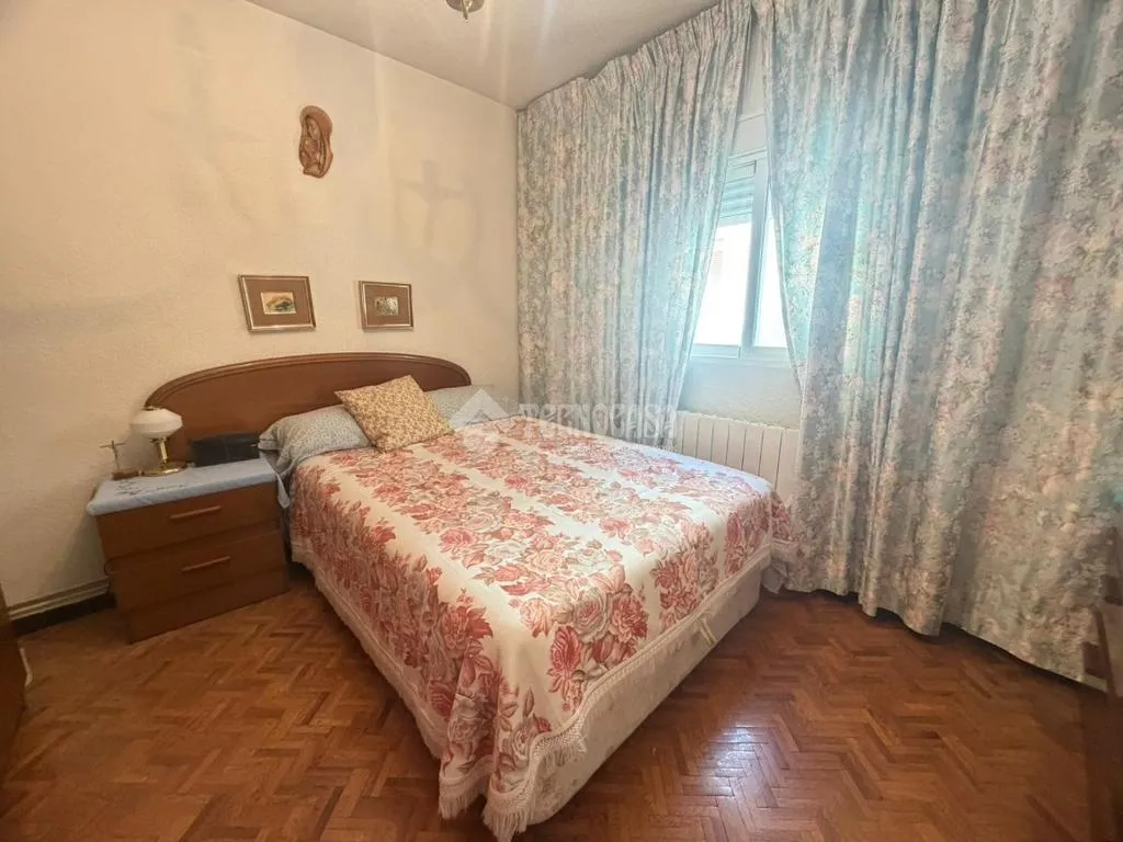 Chambres - Two-Bedroom Flat in Central Madrid