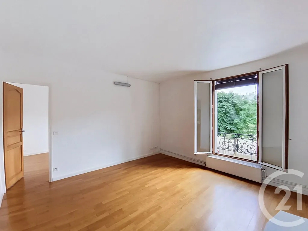 Stanze - Bright 2-Bedroom Flat with South View in St Denis