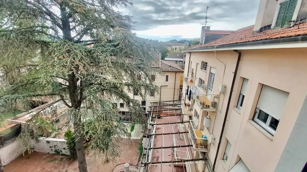 Balcone - Apartment with Balcony in Fabriano Centre