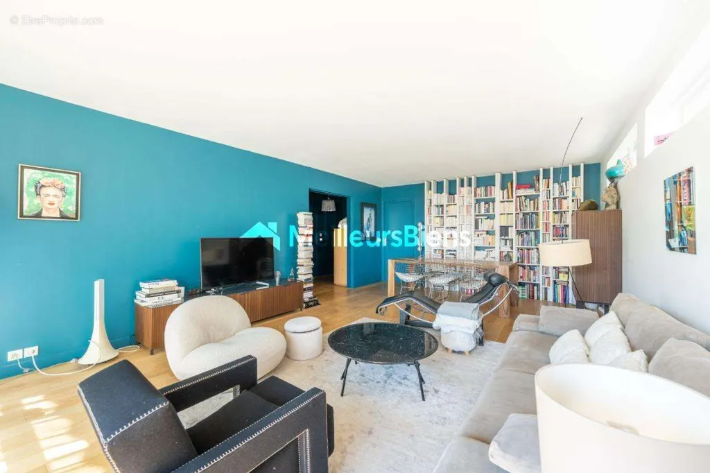 Soggiorno - Family Flat with Eiffel Tower View in Saint-Cloud