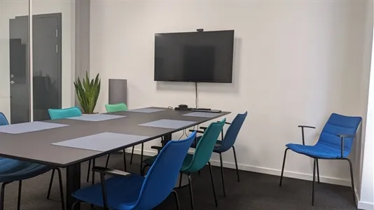 Bureau - Clinic Space with Plug and Play in Odense C