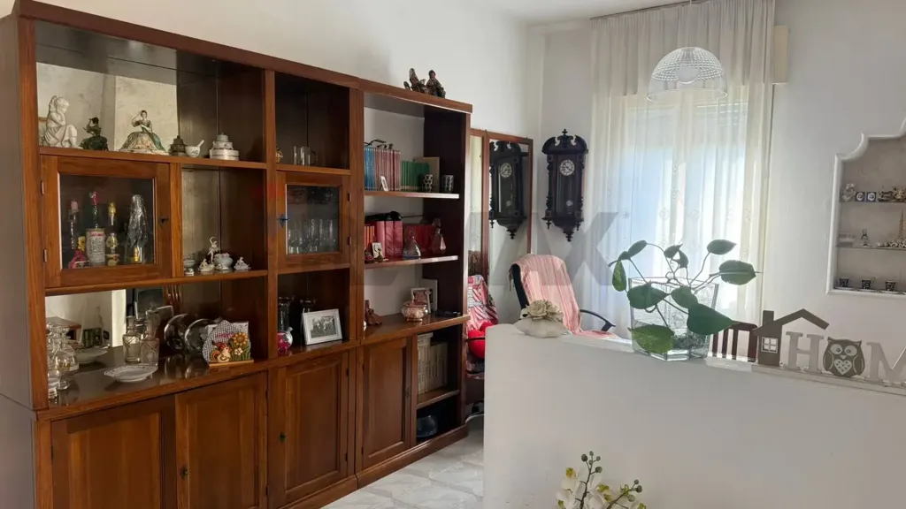 Living Room - Villa with 1,200m² Garden in Adria