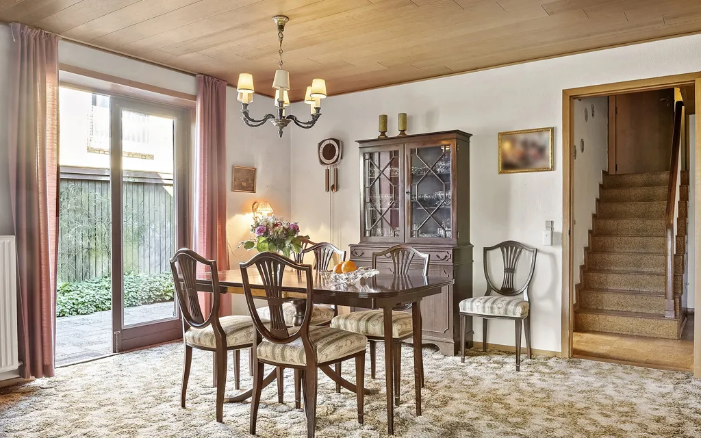Dining Room - 1947 Villa with Garden in Køge