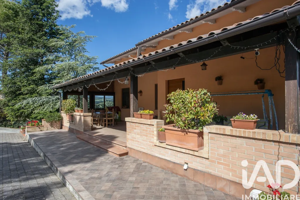 Terrasse - Terraced House with Panoramic Terrace in Colmurano
