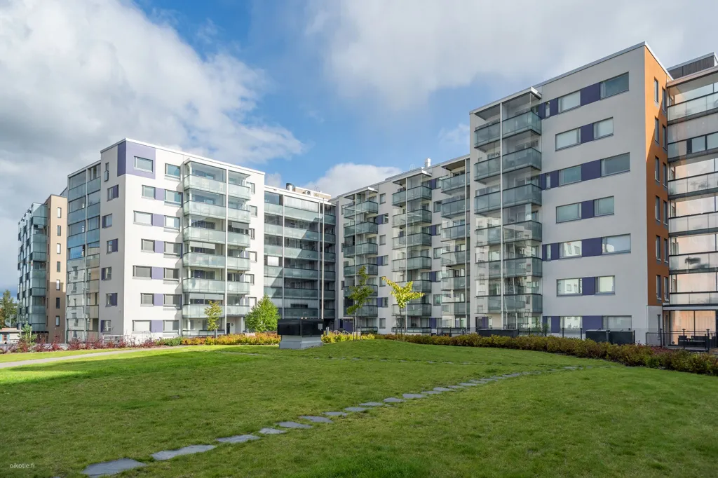 Aed - Modern Apartment with Balcony in Tikkurila, Vantaa