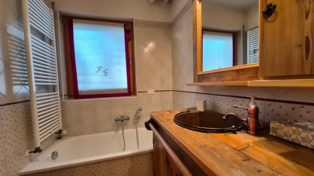 Vannitoad - Luxury Flat with Private Garden in Borca di Cadore