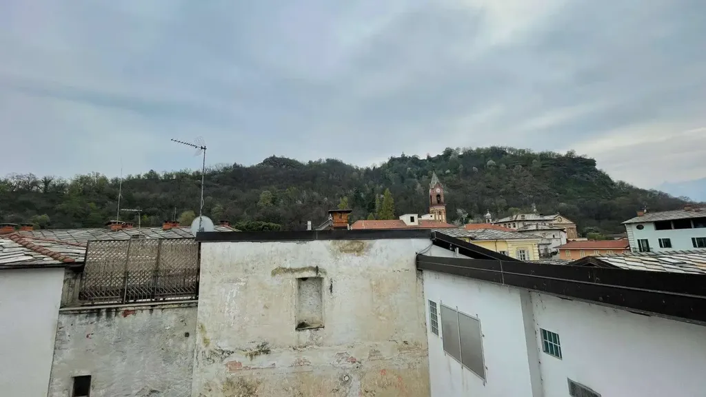 Terrasse - Armed Apartment with Mountain View in Cavour