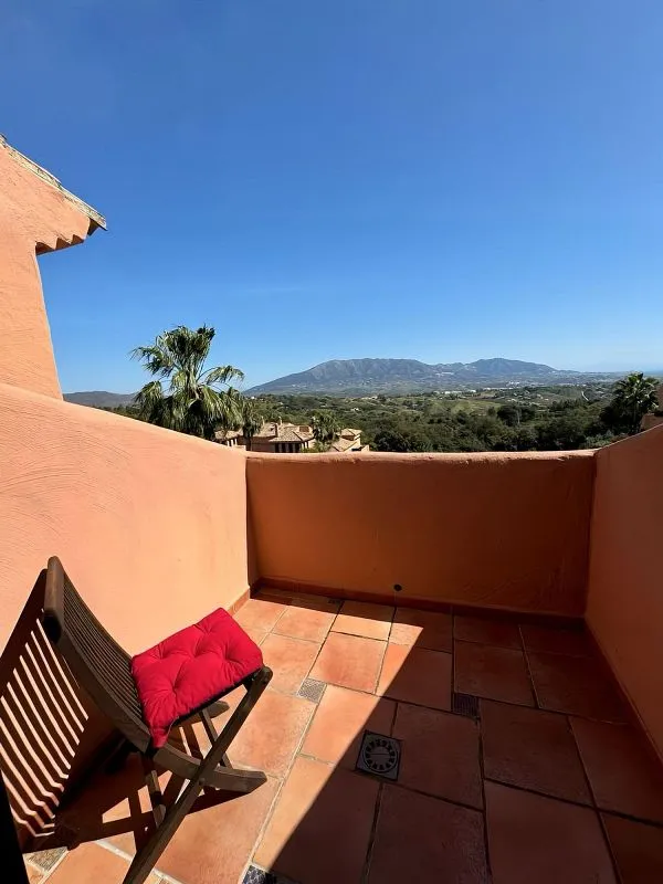 Terrass - Duplex with Pool and Terrace in La Mairena, Marbella