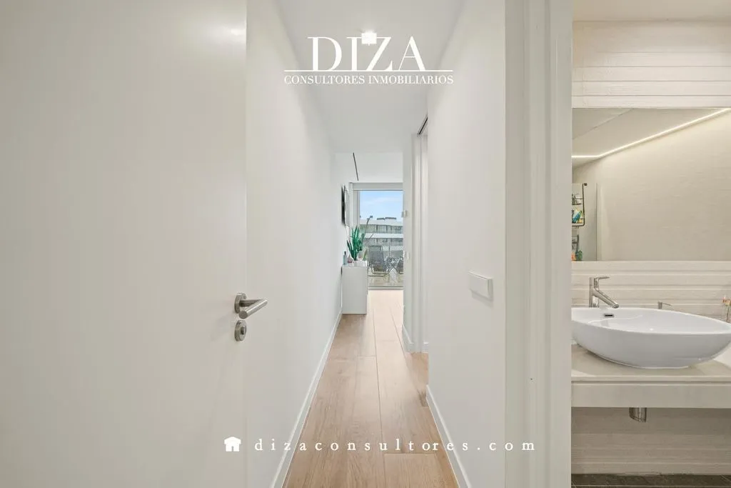 Salles de bain - Luxury Villa with Pool in Alcobendas