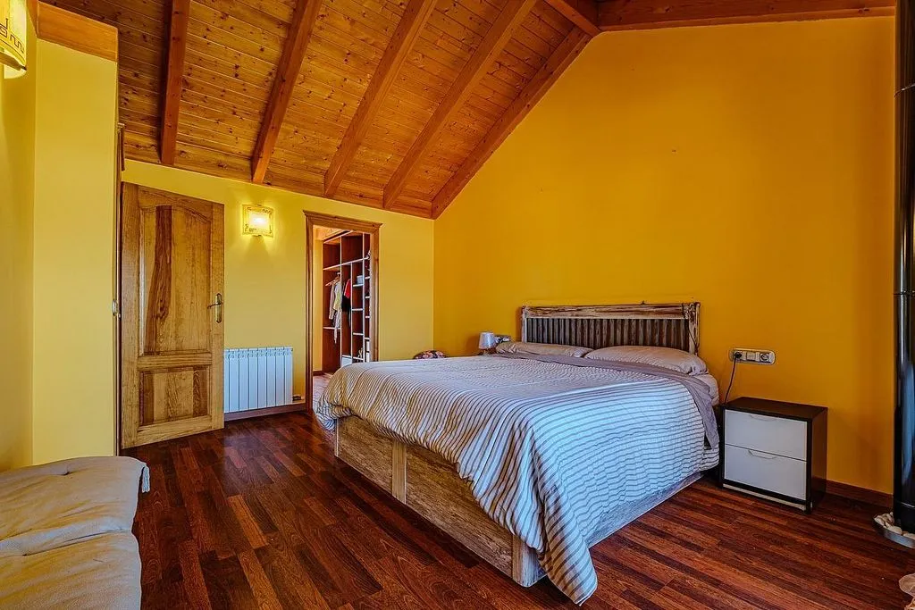 Magamistoad - Chalet with Pool and Terrace in Abrera