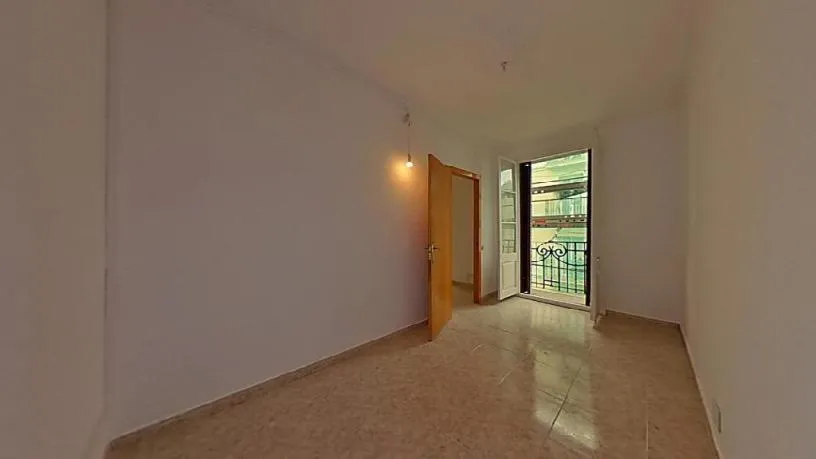Esik - Apartment with Balcony in El Poble-sec, Barcelona