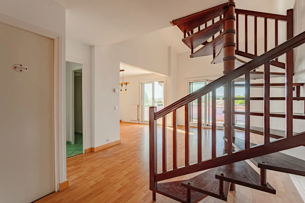Pièces - Appartement Duplex avec Vue sur la Rhune à Anglet