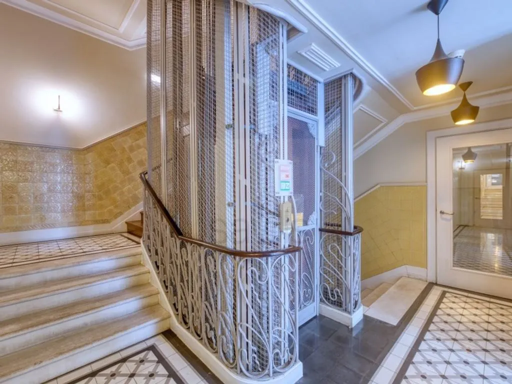 Toad - Luxury Flat with Pool in Duque de Loule, Lisbon