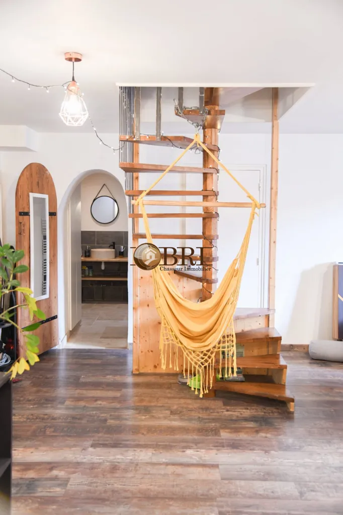 Séjour - Duplex Rénové avec Balcon à Voiron