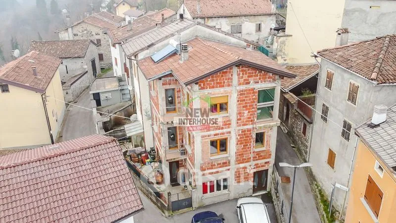 Õhuvaade - Rustic Townhouse with Terrace in Zuglio