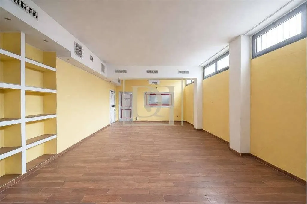 Pièces - Two-Level Office in Central Milan