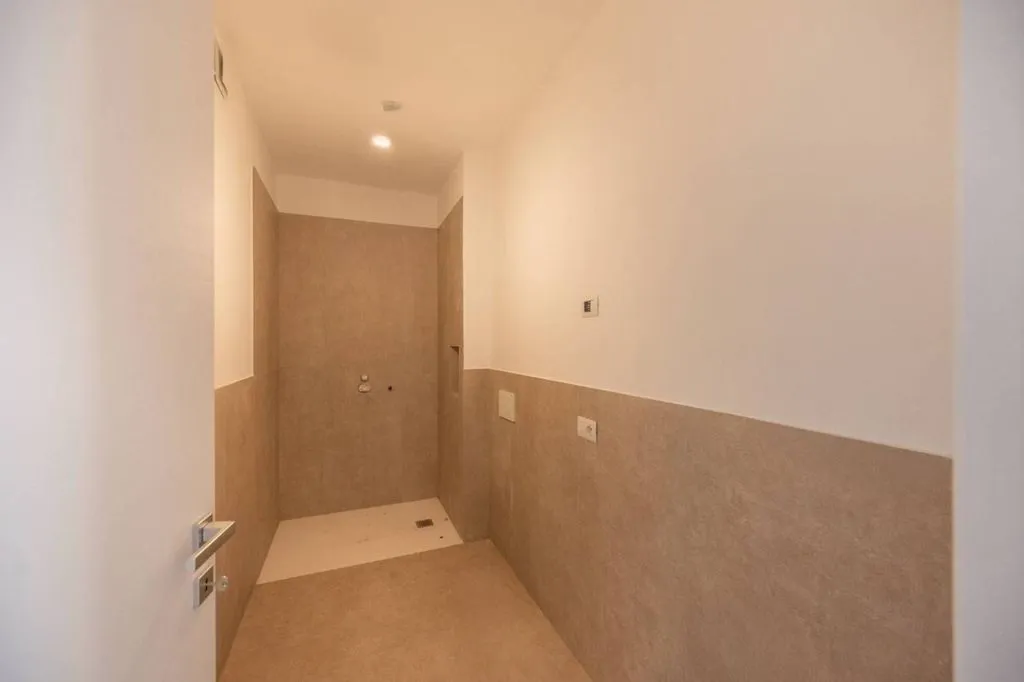 Entrée - Luxury Apartment with Pool in Torri del Benaco