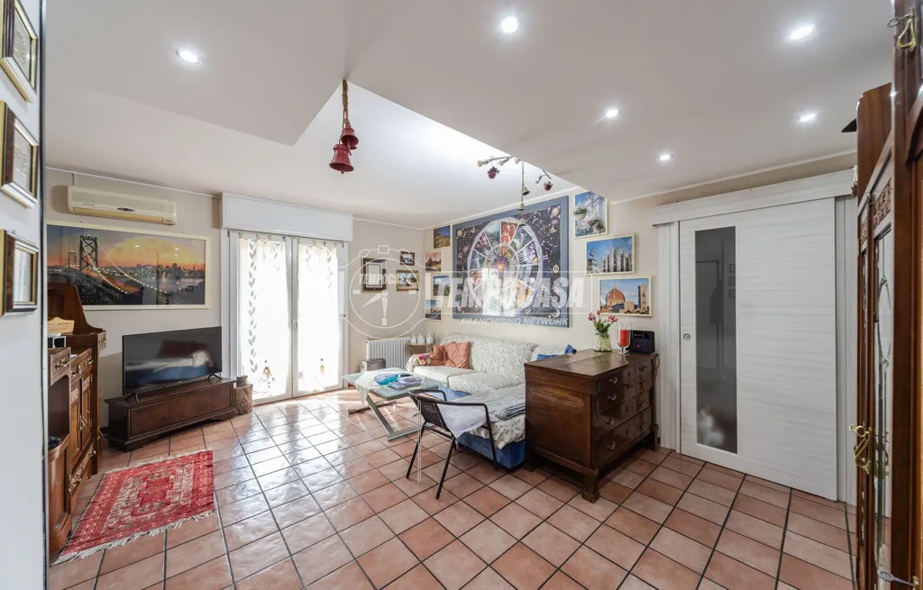 Séjour - Spacious Apartment with Balcony in Barzago