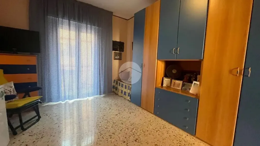Chambres - 1970s Apartment with Balcony in Palermo