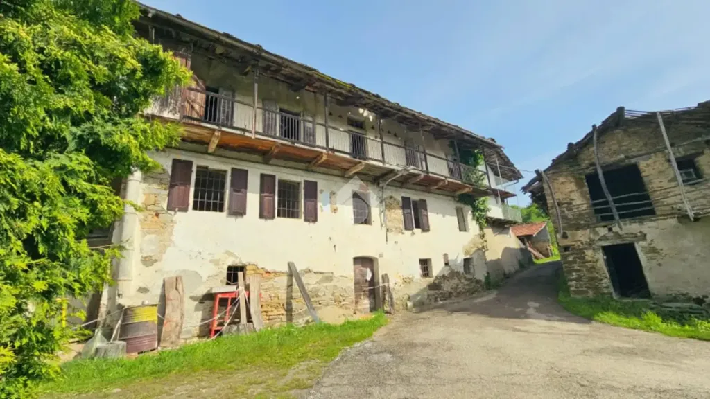 Esterno - Rustic Property with Garden in Prarostino