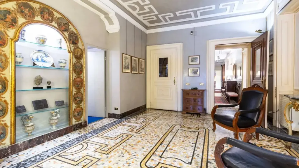 hallway_entrance