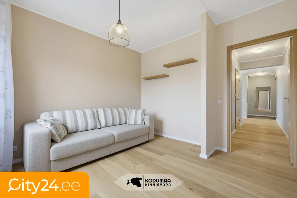 Elutuba - 3-Bedroom Flat with Garden View in Mustamäe