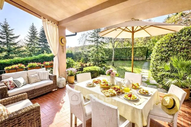 Terrass - Villa with Garden in Colli Verdi