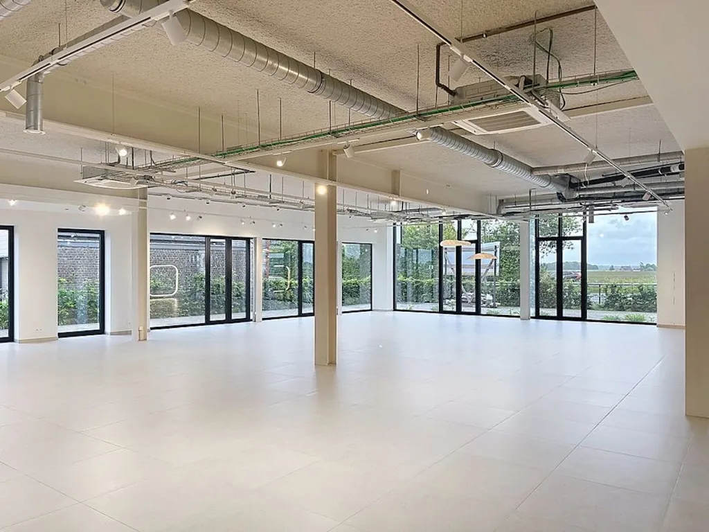 Stanze - New Office with High-End Finish in Oudenaarde