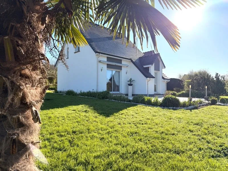 Extérieur - Maison Traditionnelle avec Piscine à 16 km de Dieppe