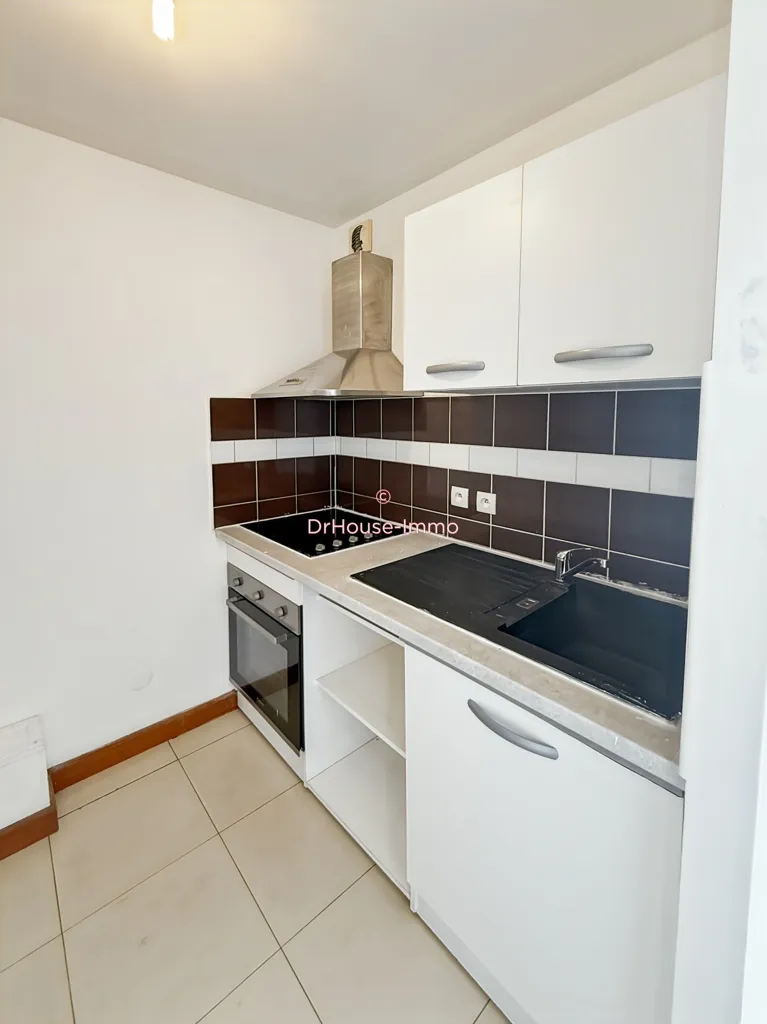 Cuisine - Appartement T2 avec Balcon près de la Fac à Saint-Denis