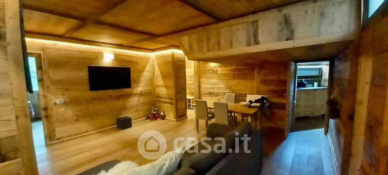 Séjour - Modernised Apartment with Parking in Courmayeur