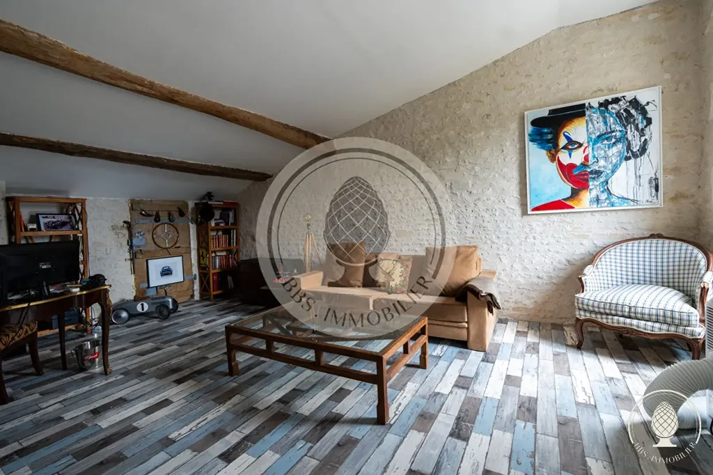 Séjour - Longère Charentaise avec Piscine à Vouhé
