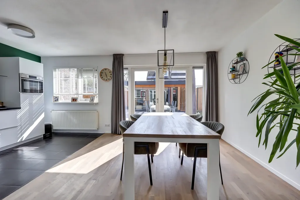 Söögituba - Detached House with Garden in De Landmaten