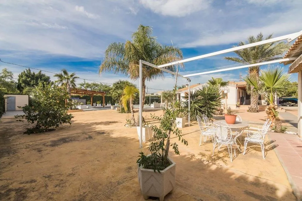 Jardin - Luxury Villa with Pool in Elche