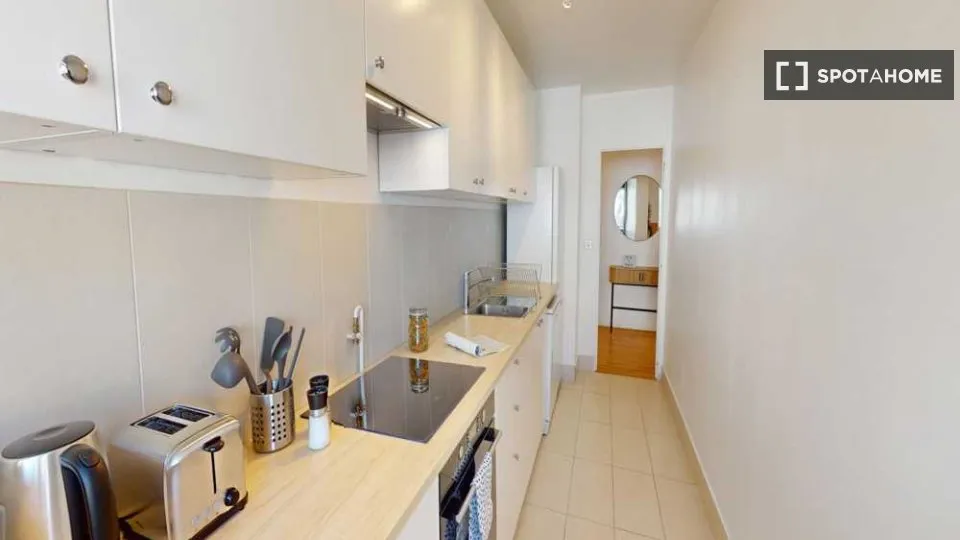 Cucina - Room in Parisian Shared House